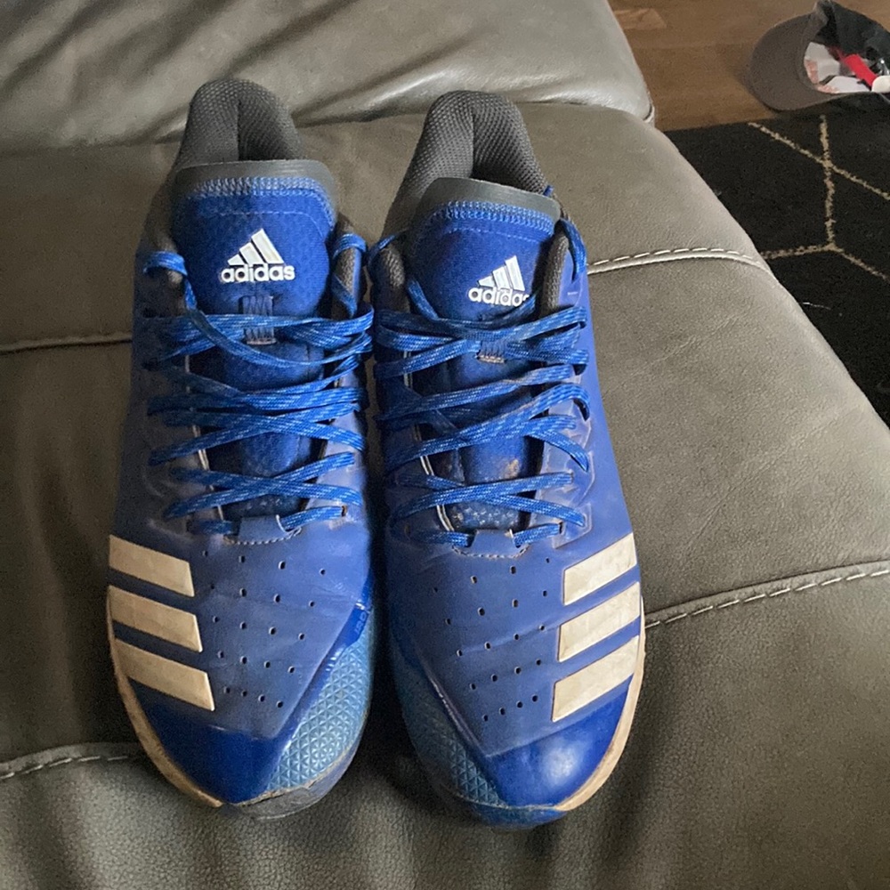 Adidas Bounce baseball medal cleats